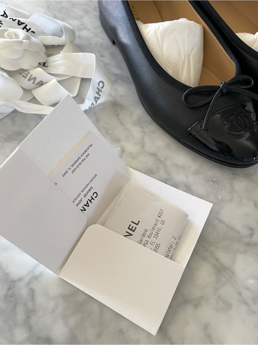 CHANEL Black Leather CC Logo Ballet Flats with Bow - Picture 6 of 10